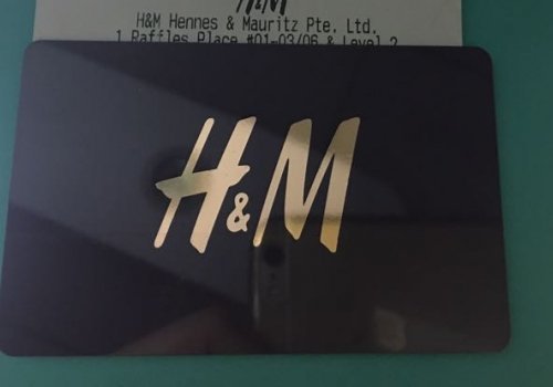 Carte Cadeau 300€ H&M à remporter gratuitement